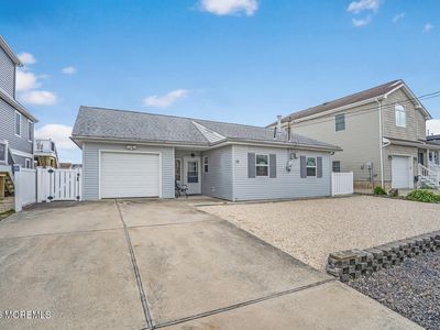 13 Lake Superior Drive