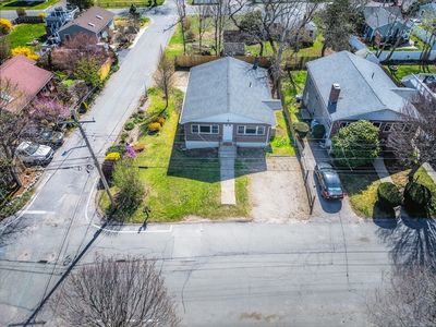 52 Beach St