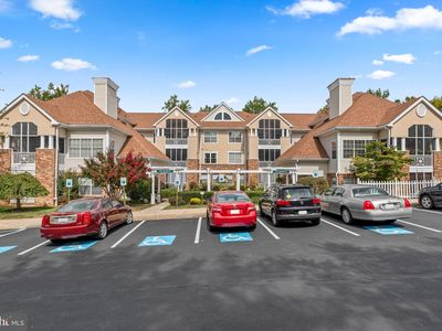 206 Chaucer Ln APT A