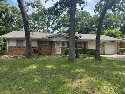 617 Forest Ln
