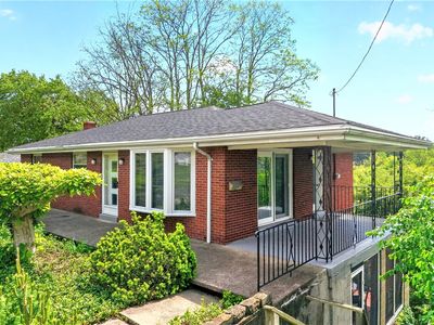 137 Ridge Ave
