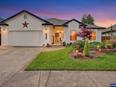 1825 Bentley St E