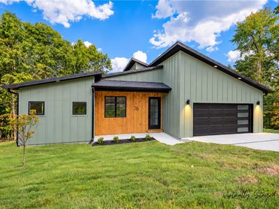 76 Cromarty Dr