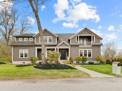 21 Bellevue Ave