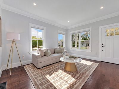 11 Plum St #9