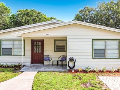 1911 SUNNY STREET