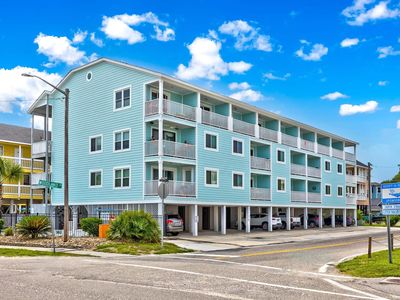 1429 N Waccamaw Dr. #304
