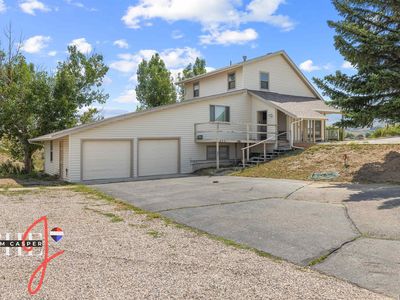 4521 Pond Hl