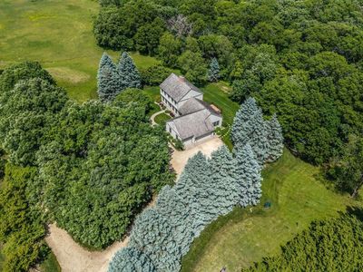 8 Old Deerfield Rd