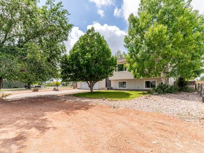 14 E Cellini Dr