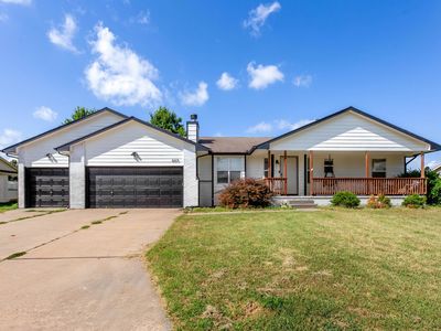 605 Clover Ln