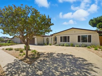 9416 Emerald Ave