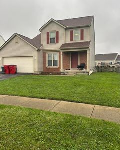 Property at 1065 E Margate Cir, London, OH