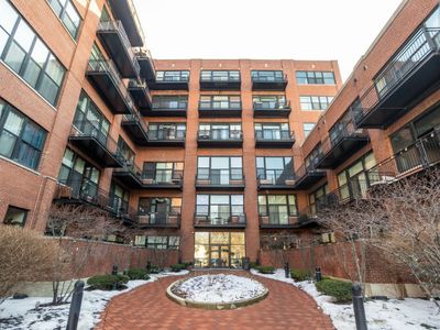 2323 W Pershing Rd APT 140