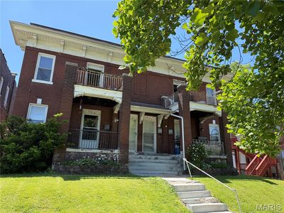 208 Bellerive Blvd