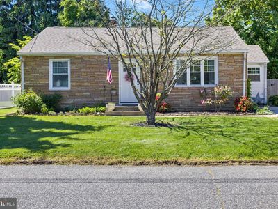 6 Linden Ave