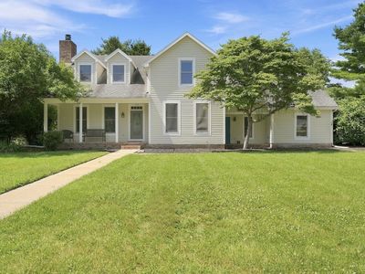 1709 S Walnut Dr