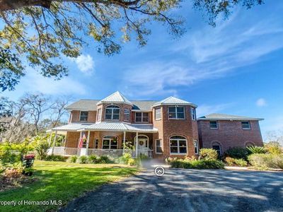 6375 Emanuels Way