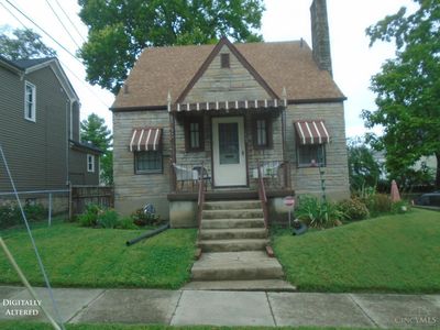 123 Hueston St