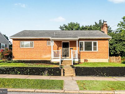 626 S Locust St