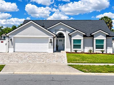 1461 Mona Dr