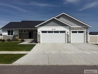 5038 Cassie Dr