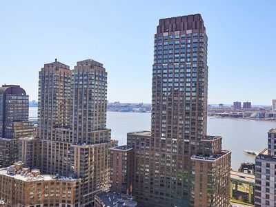 205 W End Ave APT 27J