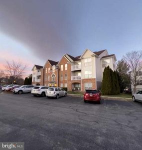 2506 Coach House Way APT 1D