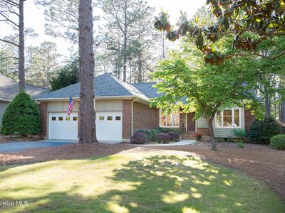 11 Scots Glen Drive