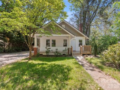 926 W Chapel Rd