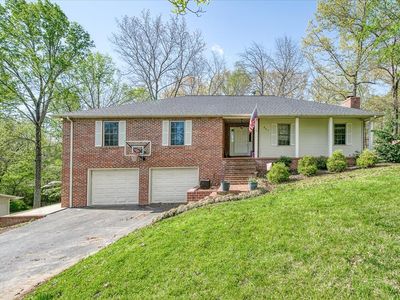 864 Spring Valley Rd