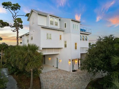 257 Bay Hibiscus Dr
