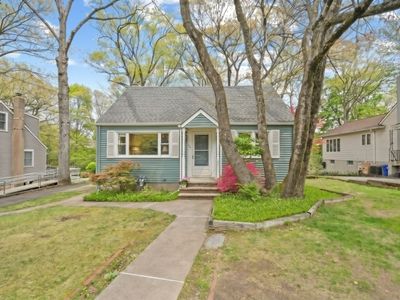 Property at 34 Zimmer Ave, Midland Park, NJ