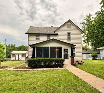 1115 Elm St