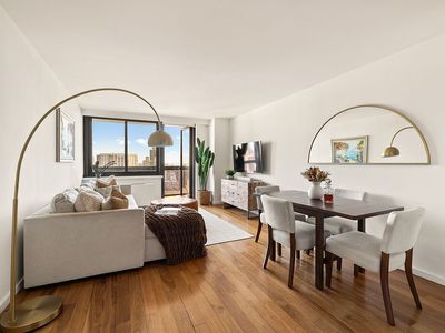 515 E 72nd St APT 28A