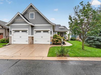 7237 Lily Ln