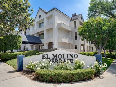 300 N El Molino Ave
