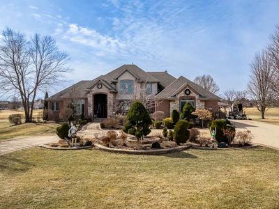 Property at 128 Titleist Trl, Poplar Grove, IL