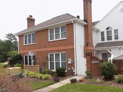 Property at 205 Amersham Dr APT C, Yorktown, VA