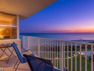7300 Estero Blvd APT 607