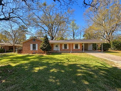 744 Hollon Ave