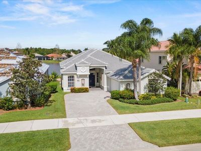 614 SW Lake Charles Circle