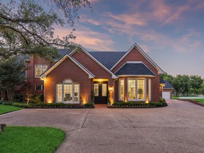 4127 Manorview Ln