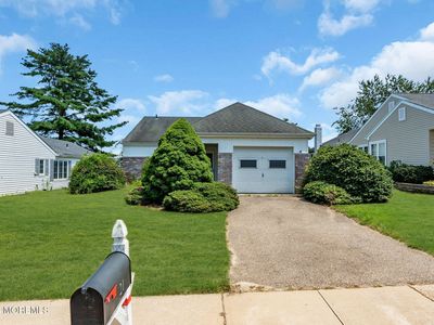 21 Woodstock Lane