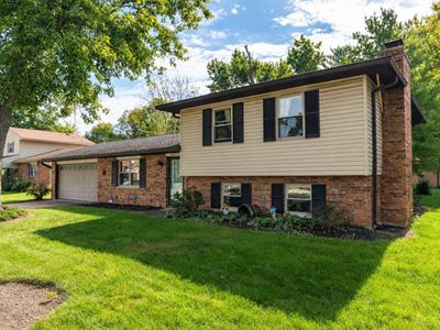 5625 Lake Michigan Dr