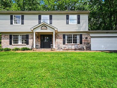 603 Woodsway Dr