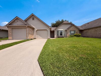 643 E Country Grove Cir