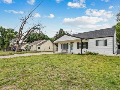 201 S Young St