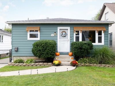 85 Moulton Ave
