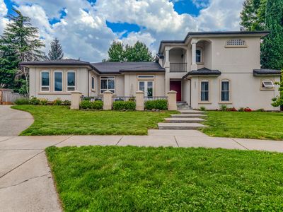 2401 Fox Run